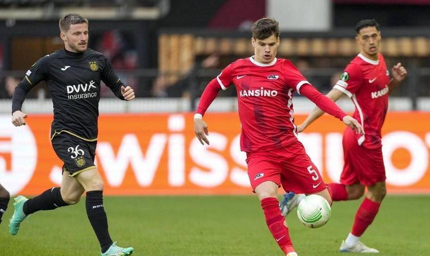 强队时偶有 强队时偶有